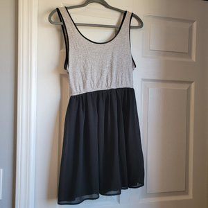 Mini dress gray and black size Large
